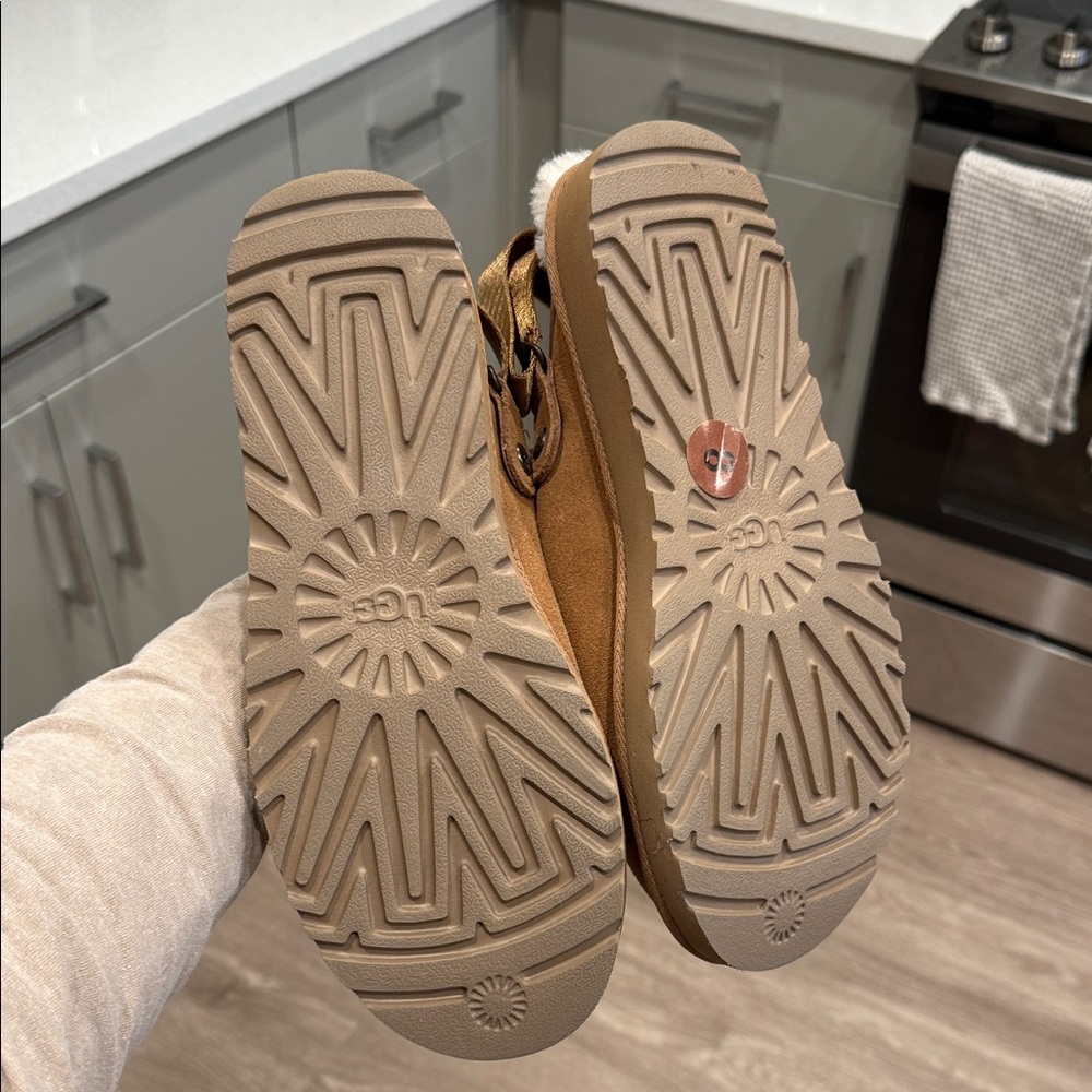 UGG Chestnut Suede Back-Strap Shearling Clog - Picture 2 of 4